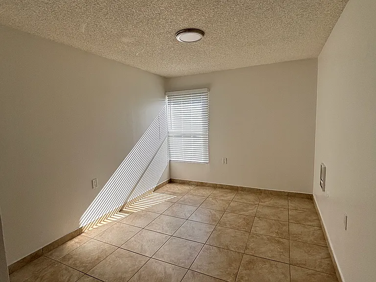 7521 Simpson Ave #204 — Photo 7
