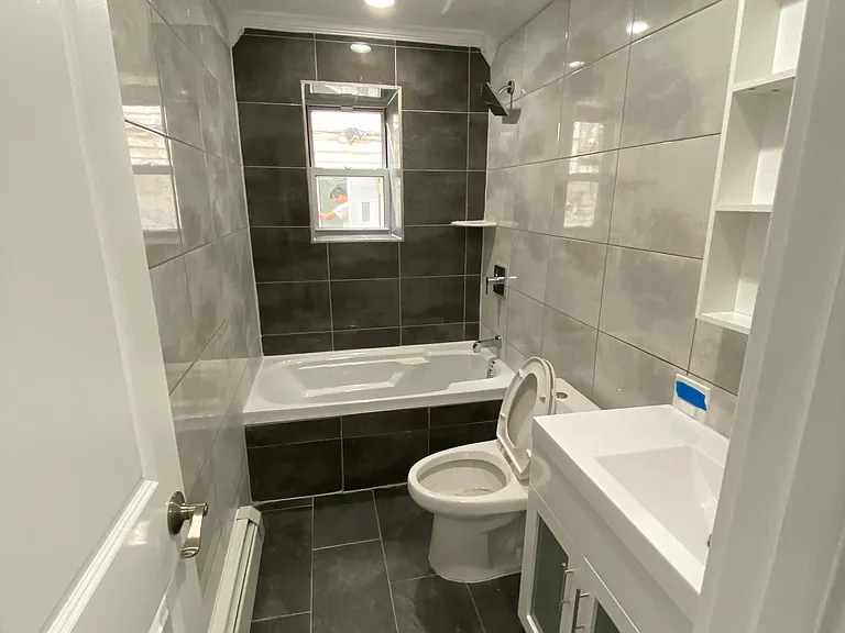 420 Saint Lawrence Ave #1 — Photo 9