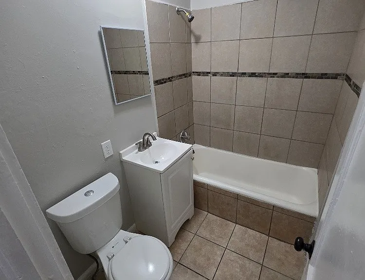 311 Roosevelt Ave — Photo 8