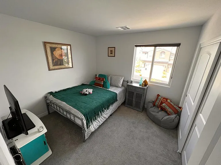 375 Yellow Finch Ln — Photo 16