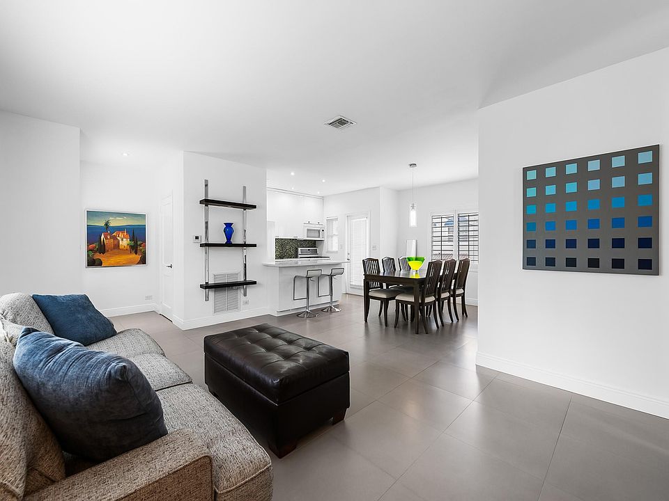1st image of 719 NE 16th Avenue #719D