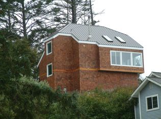 2329 W Beach Rd, Oak Harbor, WA 98277