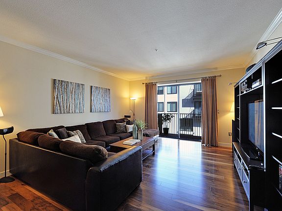 2nd image of 88 Bush St Unit 3194