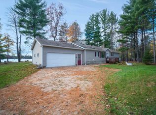 N7691 Vito Ln, Crivitz, WI 54114