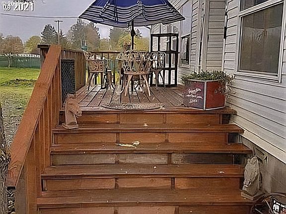 3rd image of 514 Eakin Rd