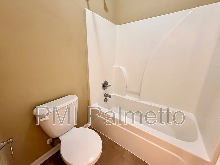 6877 Pennington Rd — Photo 23