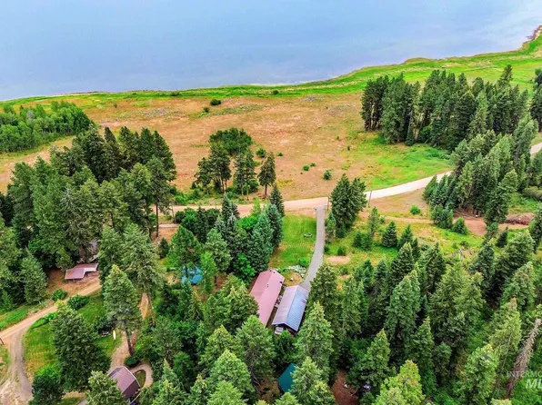 1201 W Mountain Rd, Cascade, ID 83611