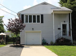 307 Pinehurst Dr, Keyport, NJ 07735