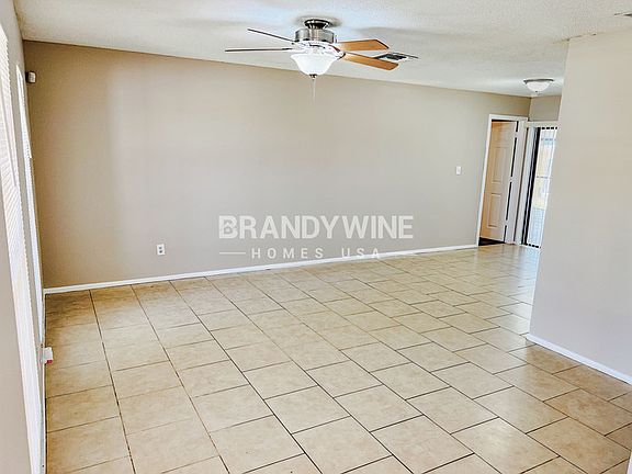 3rd image of 11333 Porto Ct