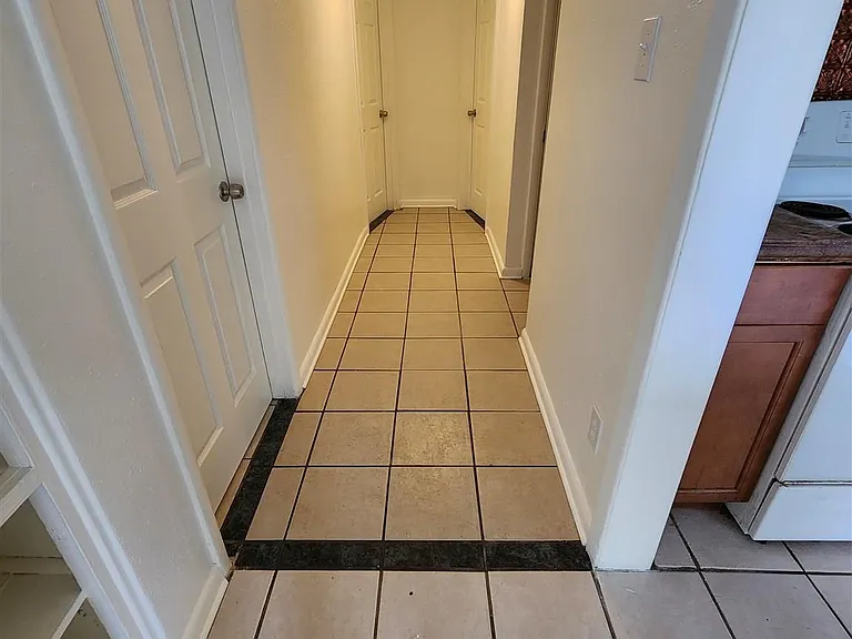 605 Edison Dr — Photo 5