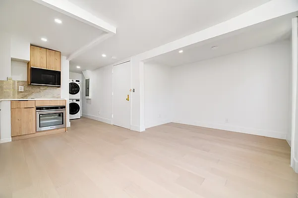 Rented by REAL New York | media 4