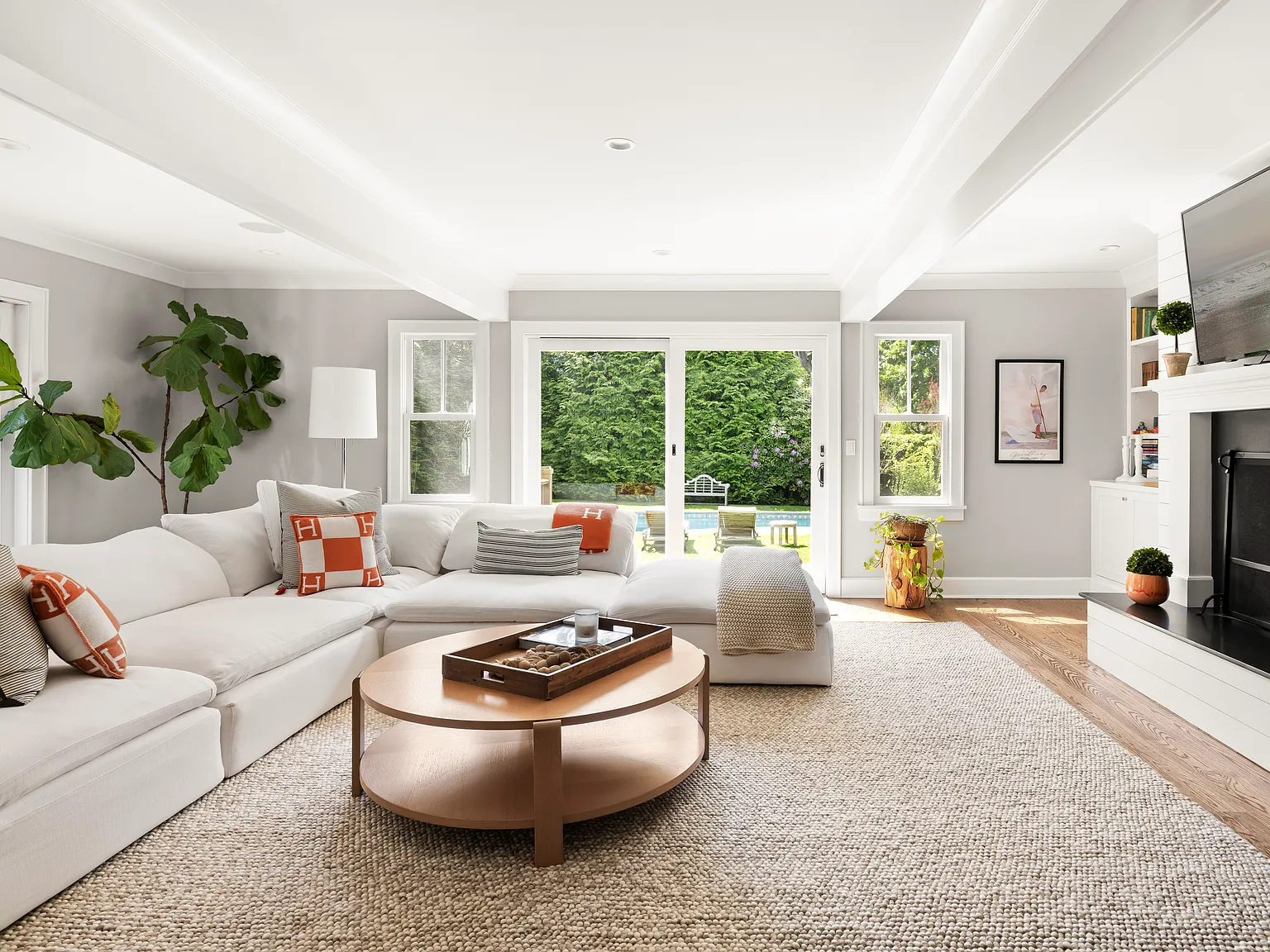 East Hampton Village Traditional — Photo 4
