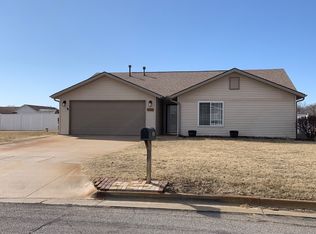 2503 N King St, Hutchinson, KS 67502