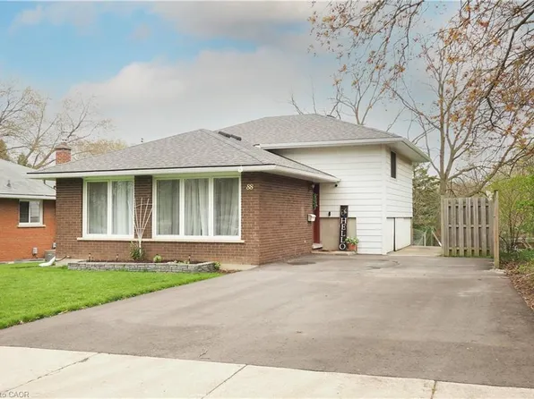 88 Gilmour Cres, Kitchener, ON N2M 4N4