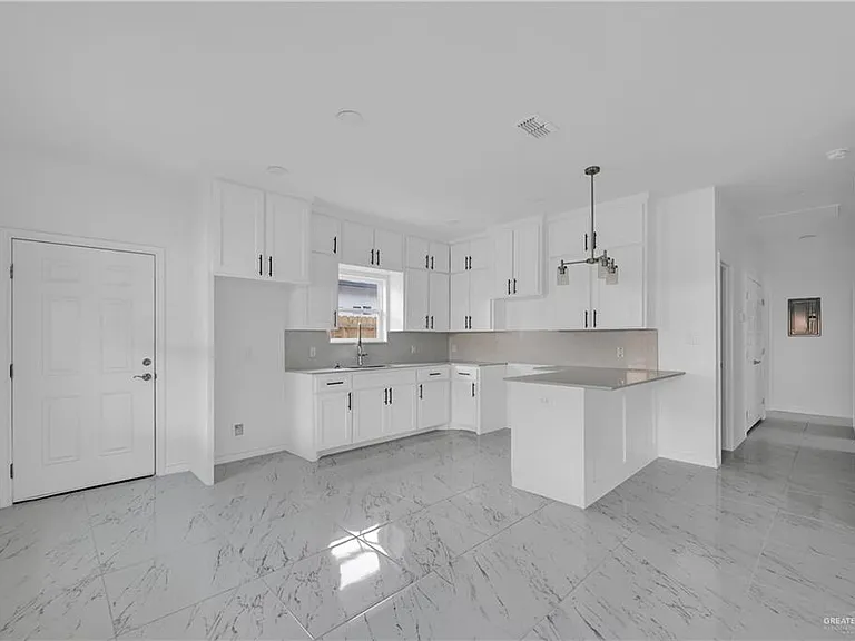 11403 N 24th St #2 — Photo 5