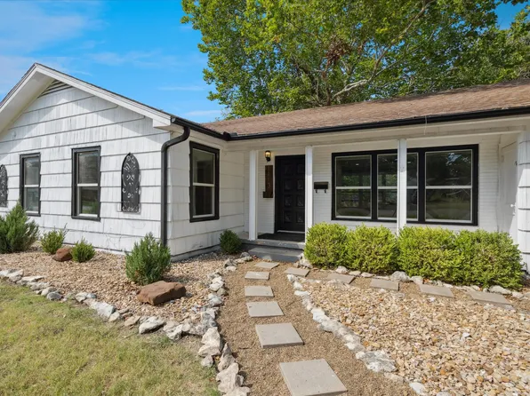 1113 Fair Ave, Gainesville, TX 76240