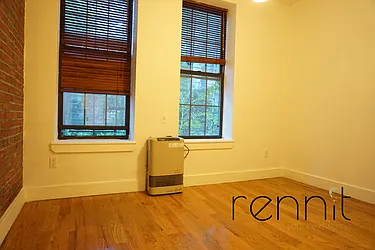 Rented by Rennit Inc.