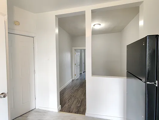 Rented by Signature Property Realty | media 29