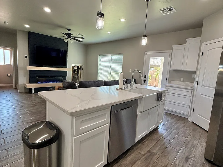 4069 W Camille Pl — Photo 10