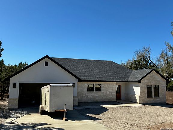 3rd image of 1615 Rocky Ridge Loop