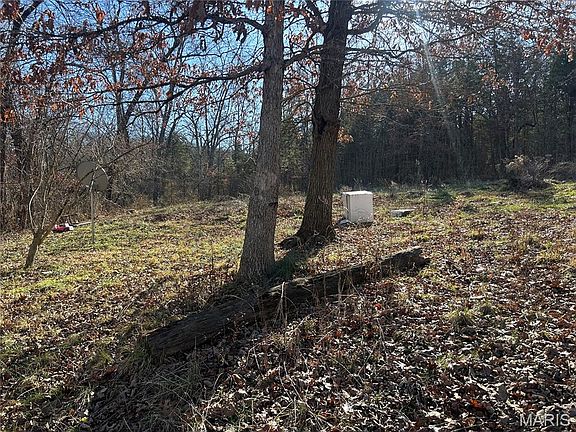 3rd image of 1029 Birch Dr