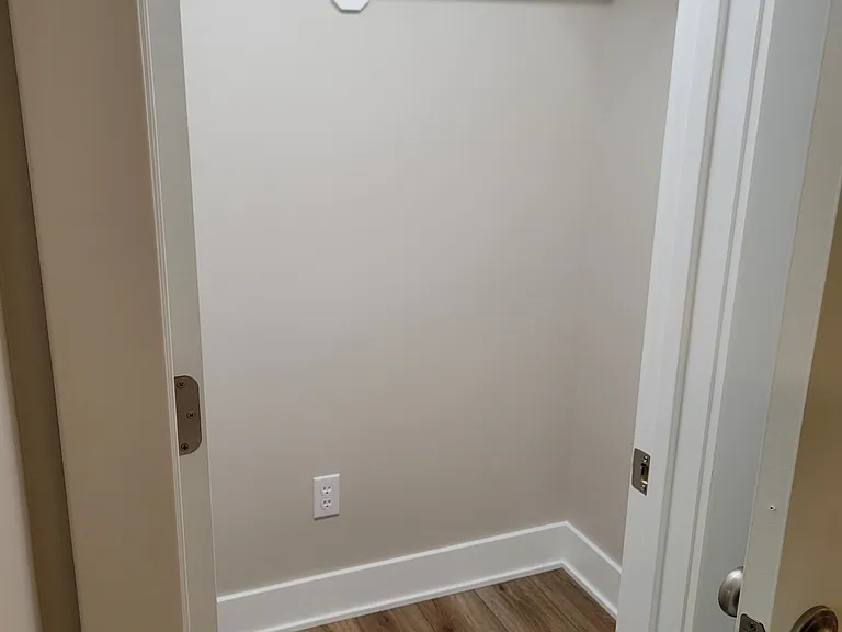 Walk in closet