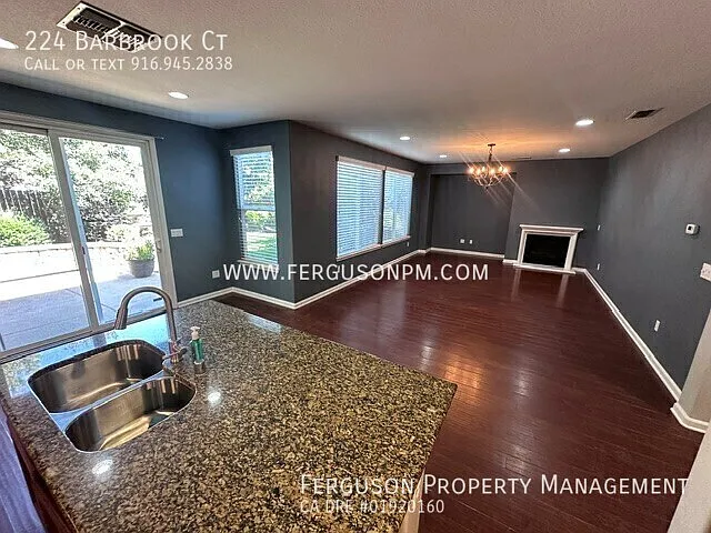 224 Barbrook Ct — Photo 7