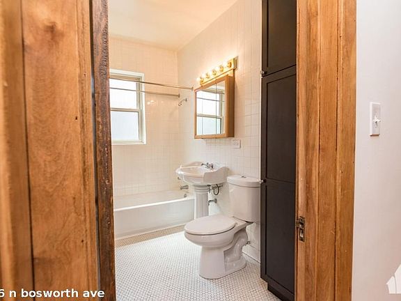 2nd image of 3546 N Bosworth Ave #612