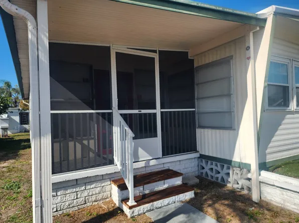 93192 2nd St, Pinellas Park, FL 33782