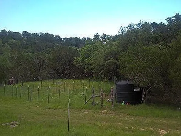 350 Bluff Rd, Spicewood, TX 78669