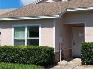 1605 Tudor Ln, Tavares, FL 32778