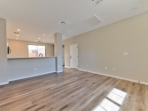 3rd image of 9738 Villa Lorena Ave