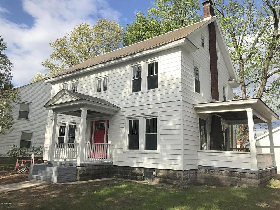 1st image of 15 Keenan St