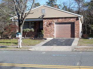 138 Santiago Dr, Toms River, NJ 08757