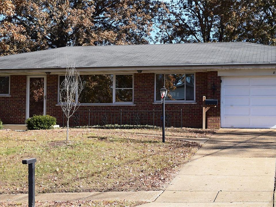 1st image of 8900 Harwich Dr