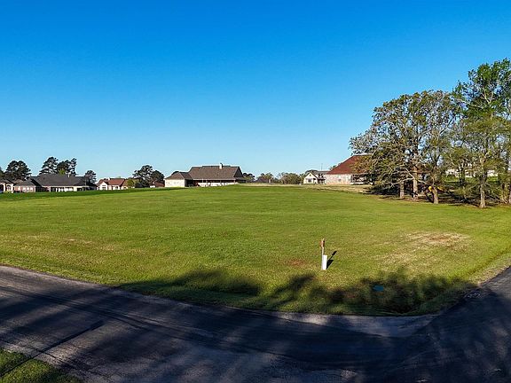 4th image of 110 County Road 1432