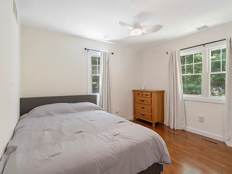 49 Wooded Oak Ln — Photo 11