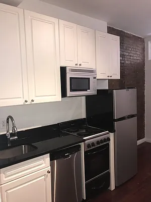 Rented by Sky Management | media 25