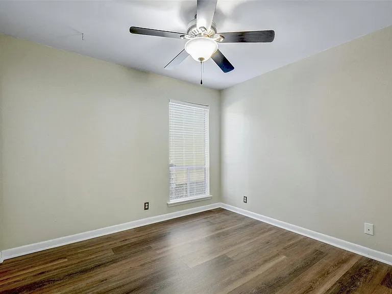 6504 Libyan Dr — Photo 17