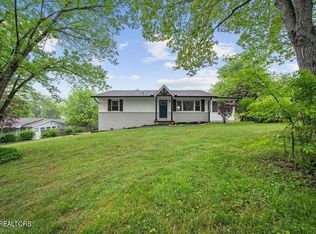 3925 Bud McMillan Rd, Knoxville, TN 37924