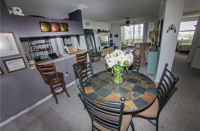 2 bed, 1116 sqft, $2,900 — Photo 4