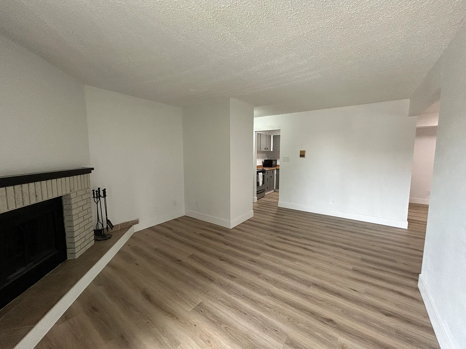 7034 Tudor Glen St. Albert — Photo 2