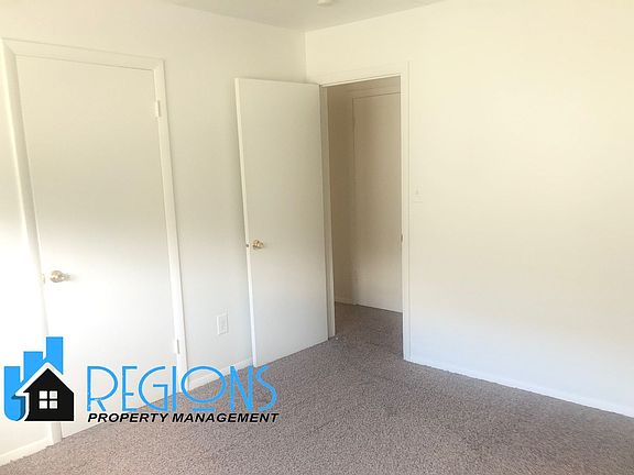 5th image of 822 E Washington St #3N