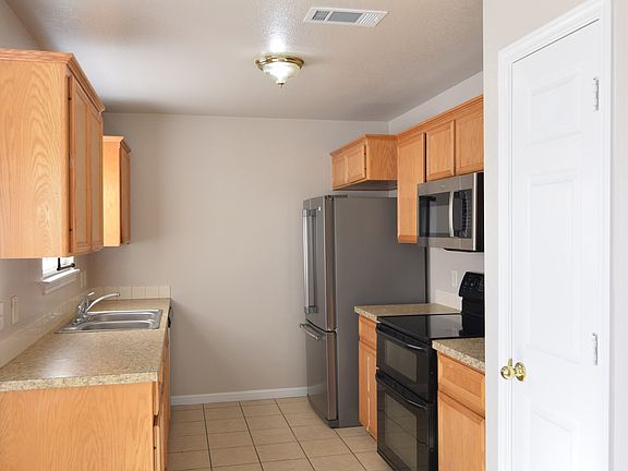4th image of 2509 Saulsbury Dr