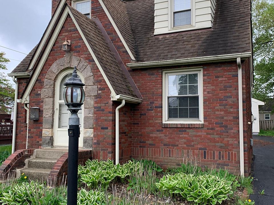 1st image of 91 Renwick Dr