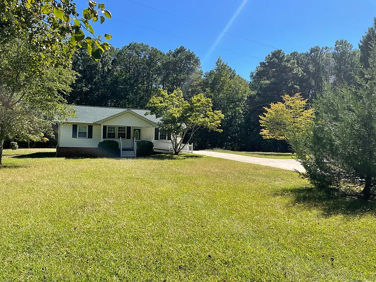 1116 Robinson Rd — Photo 2