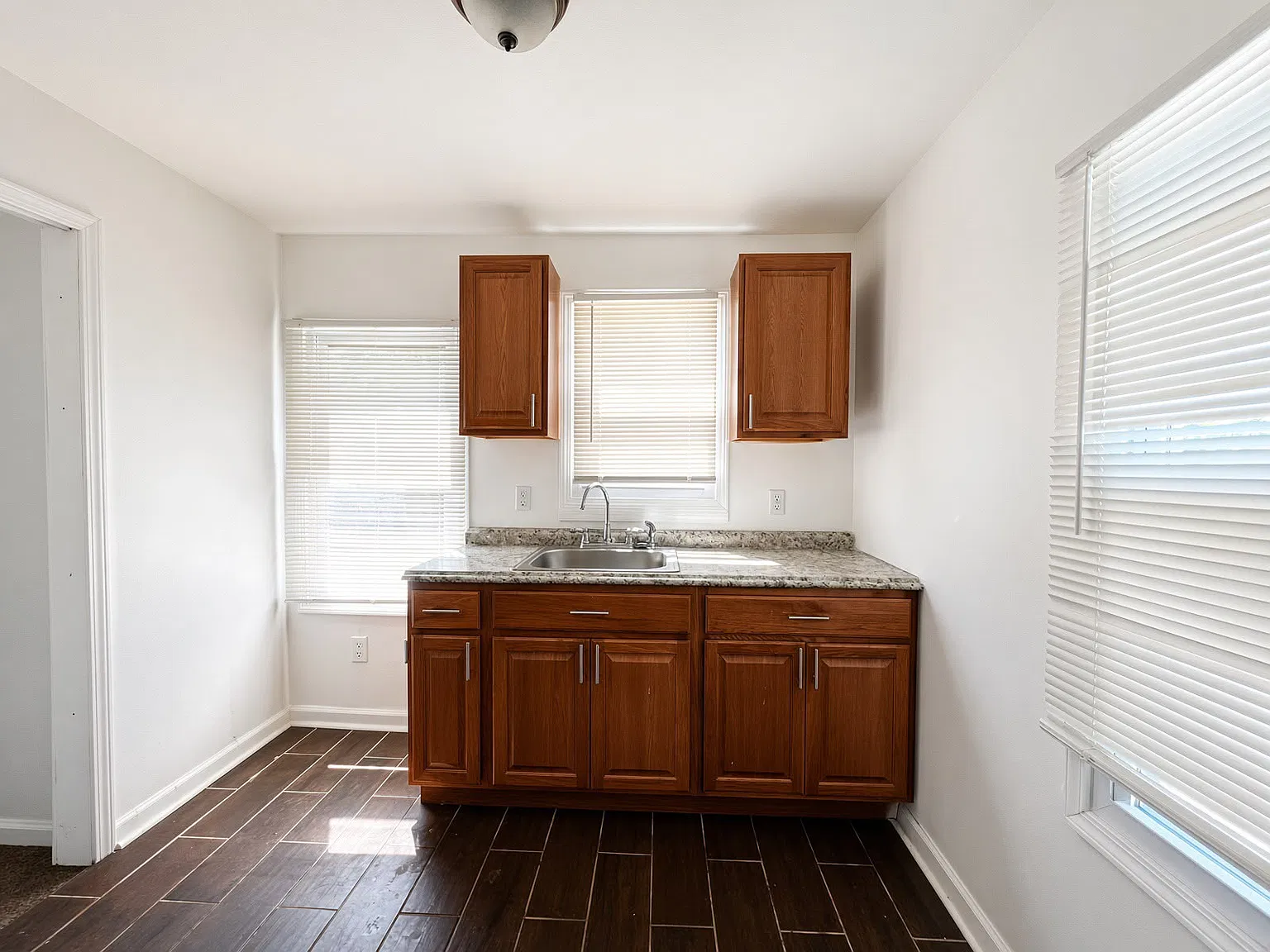 2 bed, 646 sqft, $1,200 — Photo 2