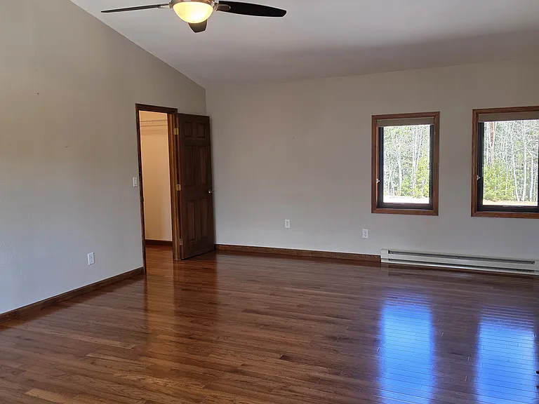 697 Northwestern Pl — Photo 28