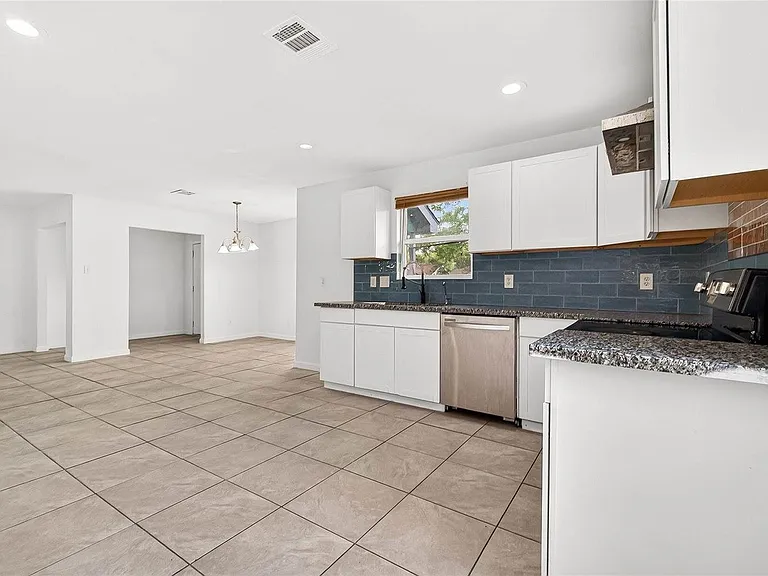29311 Raestone St — Photo 16