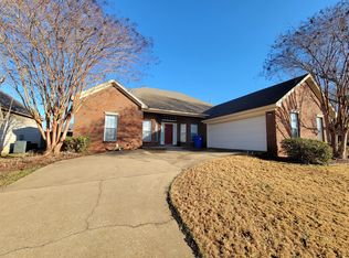 1905 Dundee Dr, Prattville, AL 36066